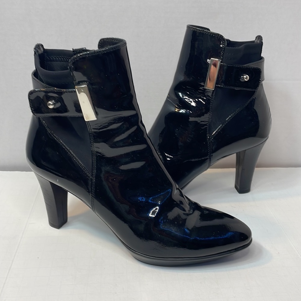 Authentic Aquatalia black patent leather zip up boots size 8 1/2